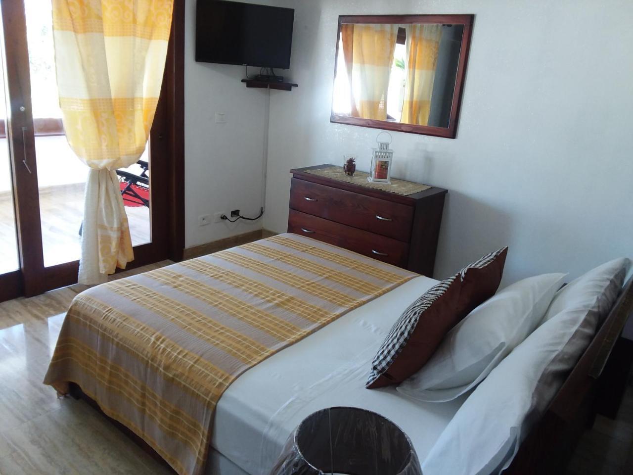 Oasi Encantada - Beach Resort Barahona Esterno foto